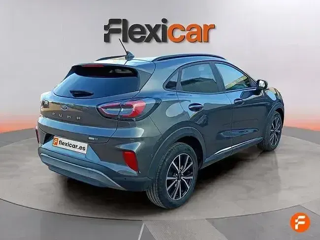 Usado Ford Puma Titanium 125 CV (91 kW) 2022 Gris SUV