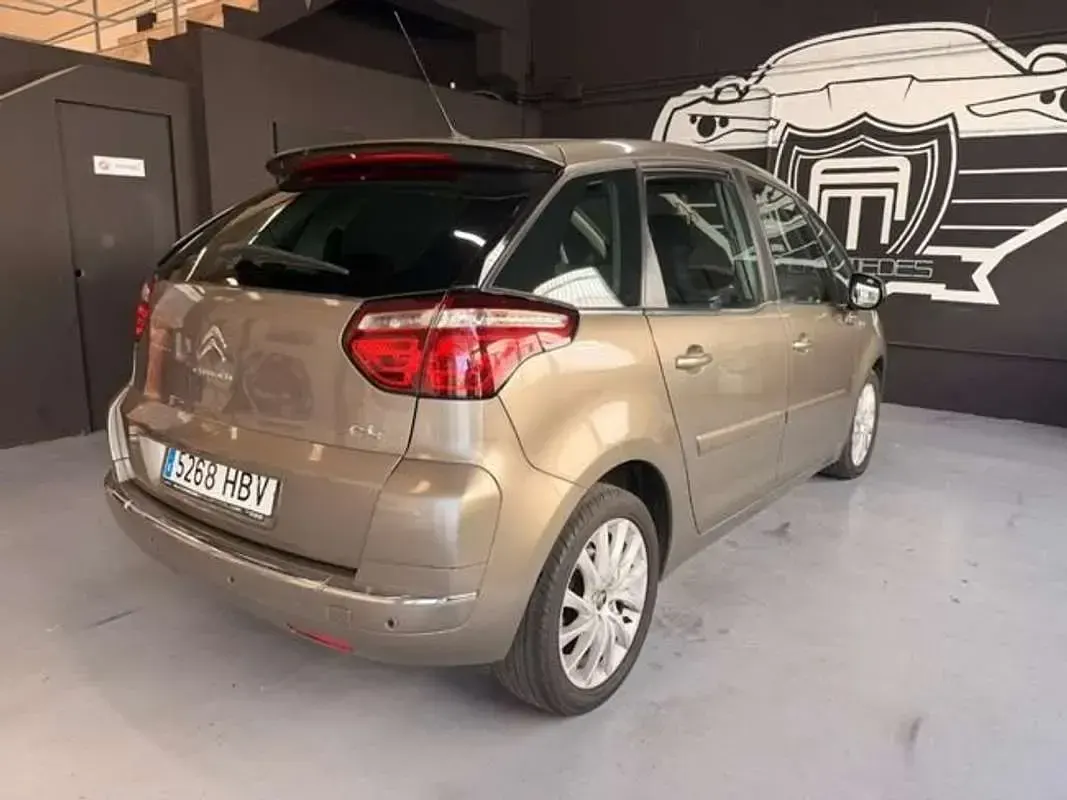 Usado Citroën C4 Seduction 111 CV (81 kW) 2011 Gris Familiar