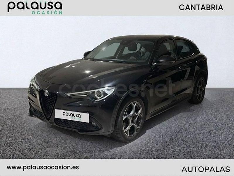 Usado Alfa Romeo Stelvio Sprint 190 CV (139 kW) 2020 Negro SUV