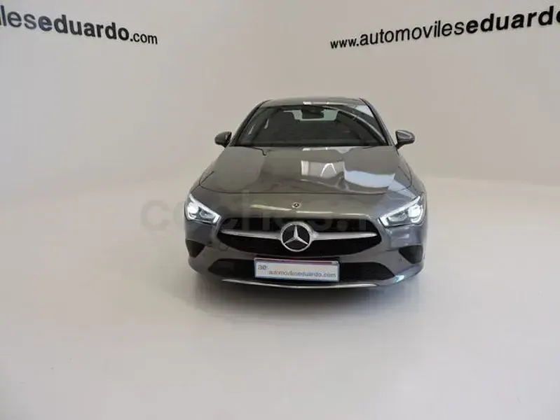 Usado Mercedes CLA250e 218 CV (160 kW) 2022 Gris / plata Coupe