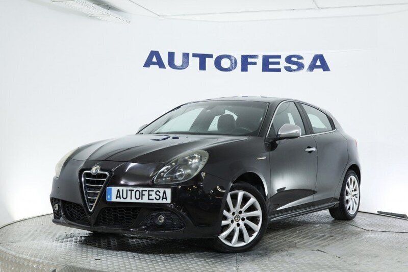 Negro Usado 2012 Alfa Romeo Giulietta Super Utilitario | 9350 € (Precio justo) - Imagen 1/4