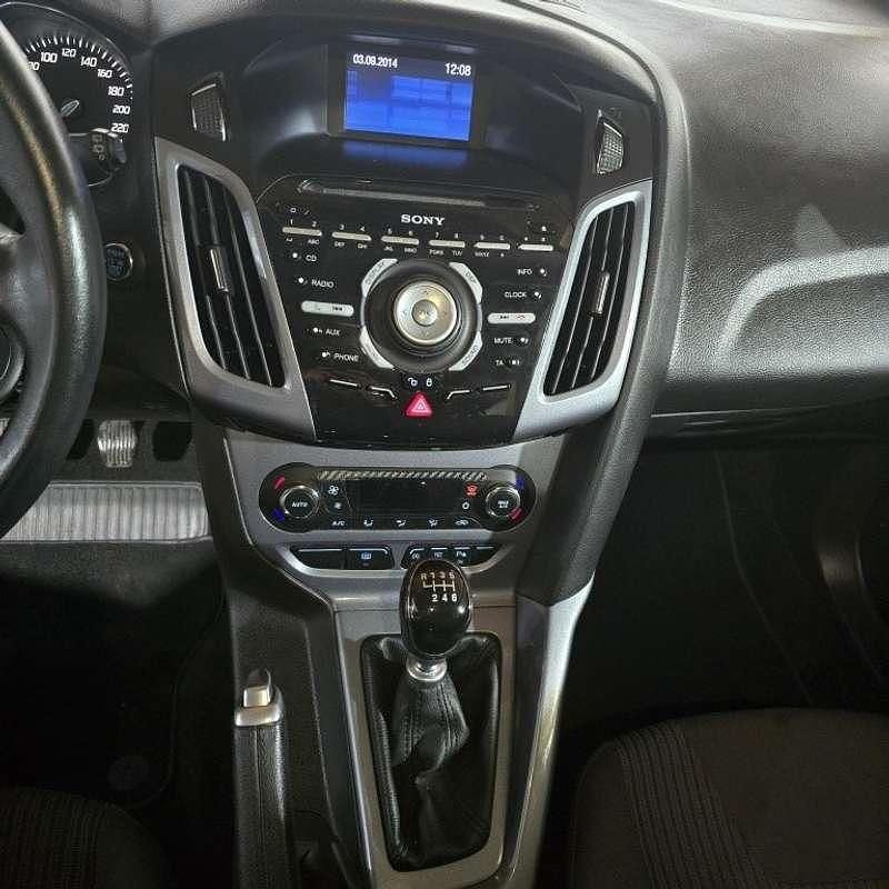 Usado Ford Focus Titanium 125 CV (91 kW) 2014 Negro Utilitario
