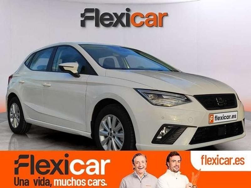 Usado Seat Ibiza Style 116 CV (85 kW) 2023 Blanco Utilitario