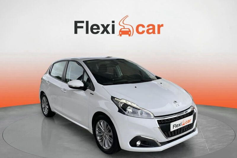 Blanco Usado 2018 Peugeot 208 Signature Sky Utilitario | 9490 € (Precio justo) - Imagen 1/4