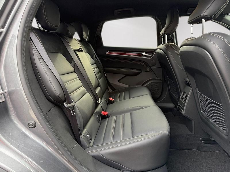 Usado Renault Arkana Engineered 145 CV (106 kW) 2022 Gris SUV