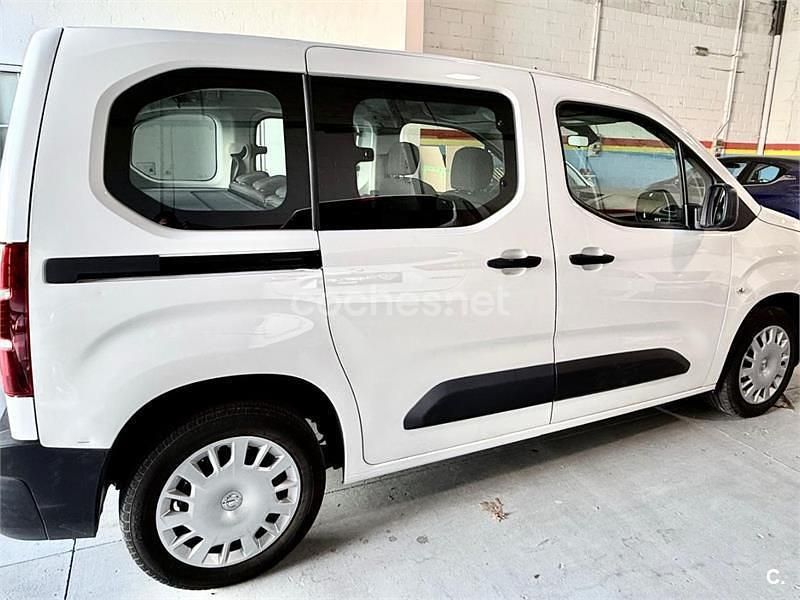 Usado Opel Combo Life 102 CV (75 kW) 2020 Blanco Monovolumen