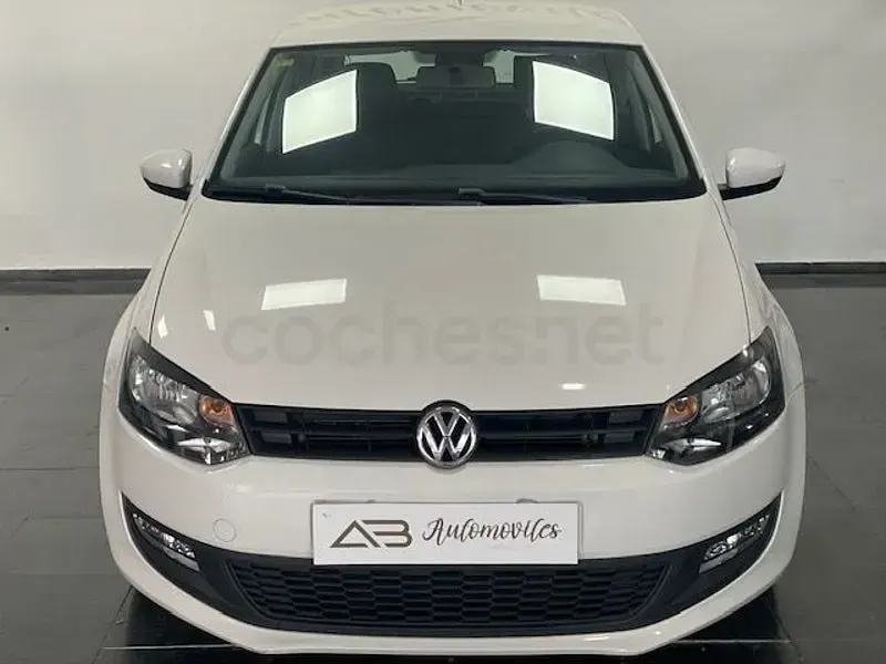 Używany VW Polo Advance 90 KM (66 kW) 2012 Biały Hatchback