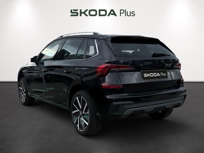 Negro Nuevo 2025 Skoda Kamiq SUV | 24.933 € (Precio justo) - Imagen 1/4