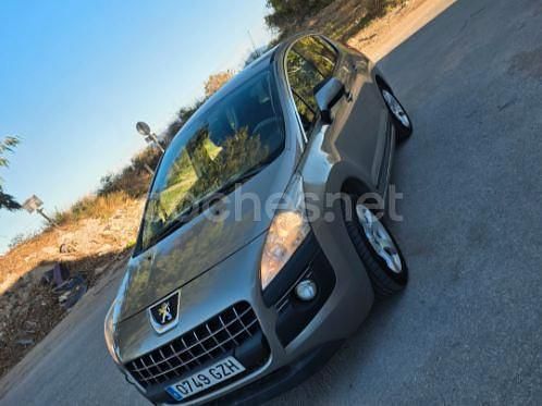 Beige Usado 2010 Peugeot 3008 Business-Line Berlina | 4900 € (Buen precio) - Imagen 1/4