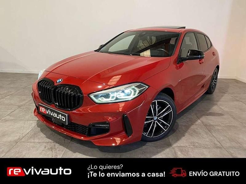 Rojo Usado 2021 BMW 118 Utilitario | 24.490 € - Imagen 1/4