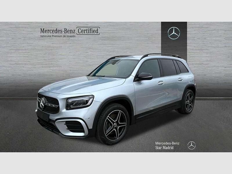 Plateado Usado 2025 Mercedes GLB200 SUV | 50.990 € - Imagen 1/4