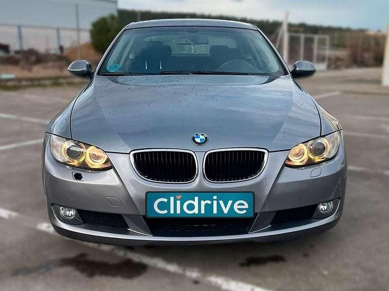 Usado BMW 320 170 CV (125 kW) 2008 Gris Coupe