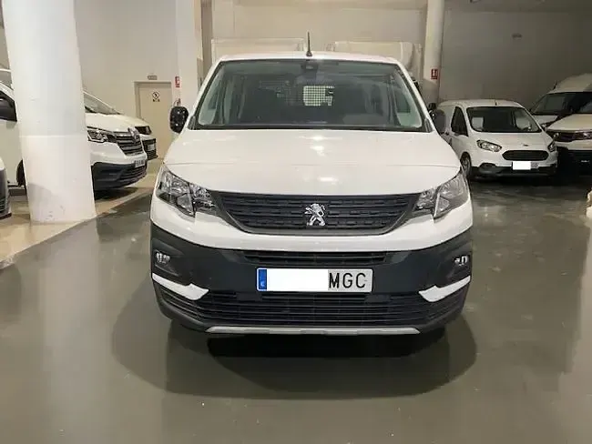 Gebraucht Peugeot Rifter Business-Line 101 PS (74 kW) 2023 Weiß Van / Kleinbus