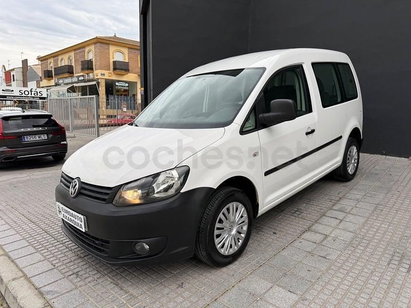 Usado VW Caddy Comfortline 102 CV (75 kW) 2014 Blanco Monovolumen