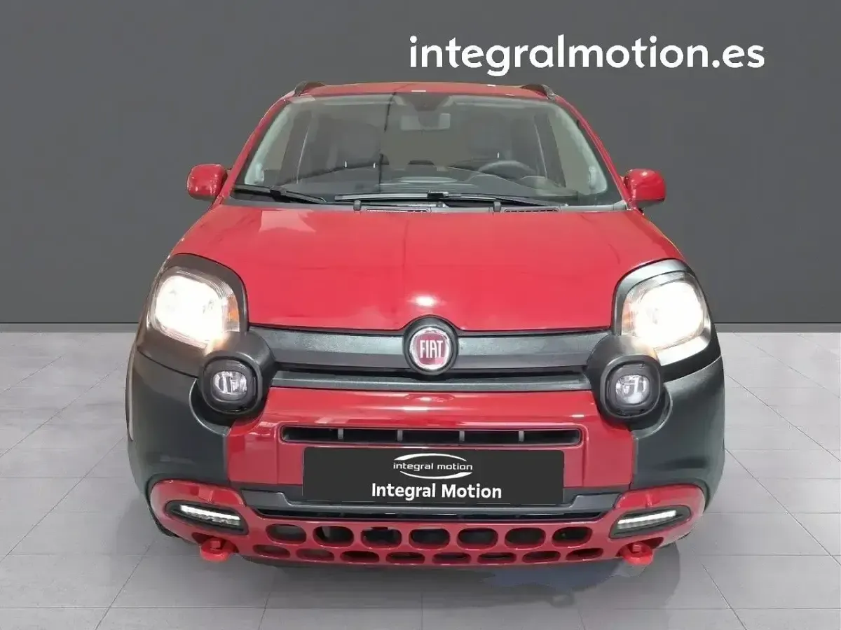 Nuevo Fiat Panda 69 CV (50 kW) 2025 Rojo Utilitario