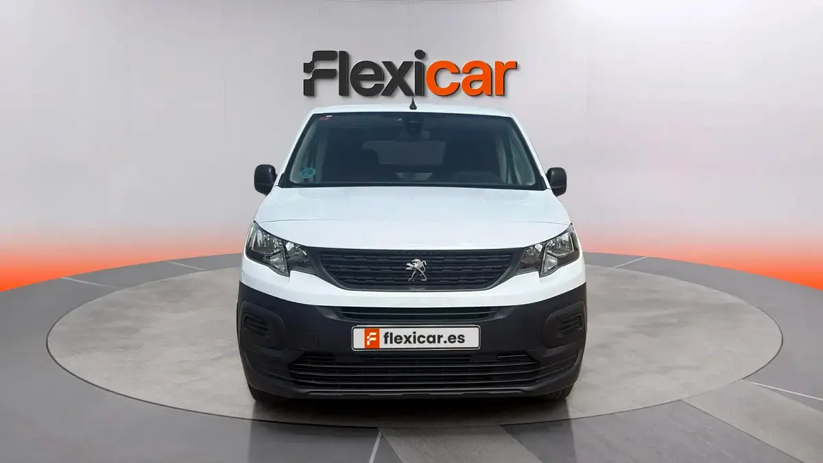 Gebraucht Peugeot Rifter Allure 101 PS (74 kW) 2023 Weiß Van / Kleinbus