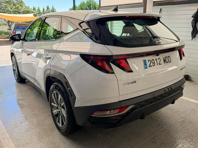 Usado Hyundai Tucson 150 CV (110 kW) 2022 Blanco SUV