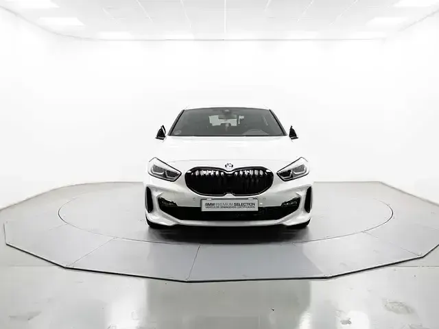 Occasion BMW 118 Comfort Edition 150 PK (110 kW) 2023 Wit Hatchback
