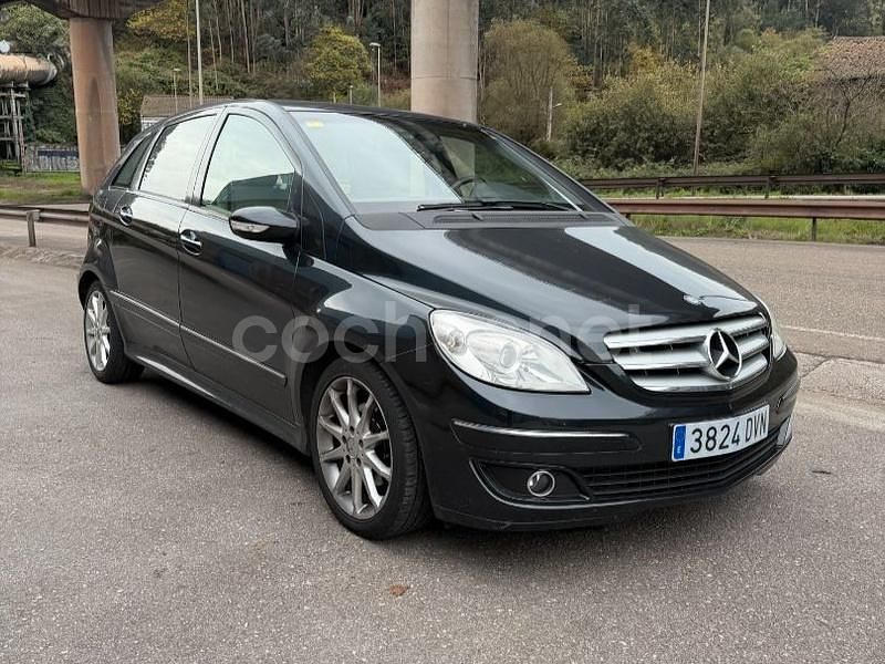 Usado Mercedes B180 109 CV (80 kW) 2006 Negro Monovolumen