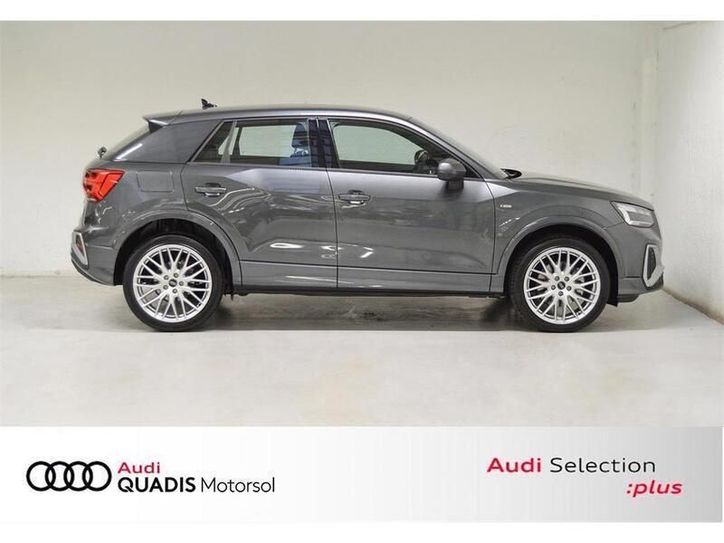 Usado Audi Q2 S-Line 150 CV (110 kW) 2023 Gris SUV