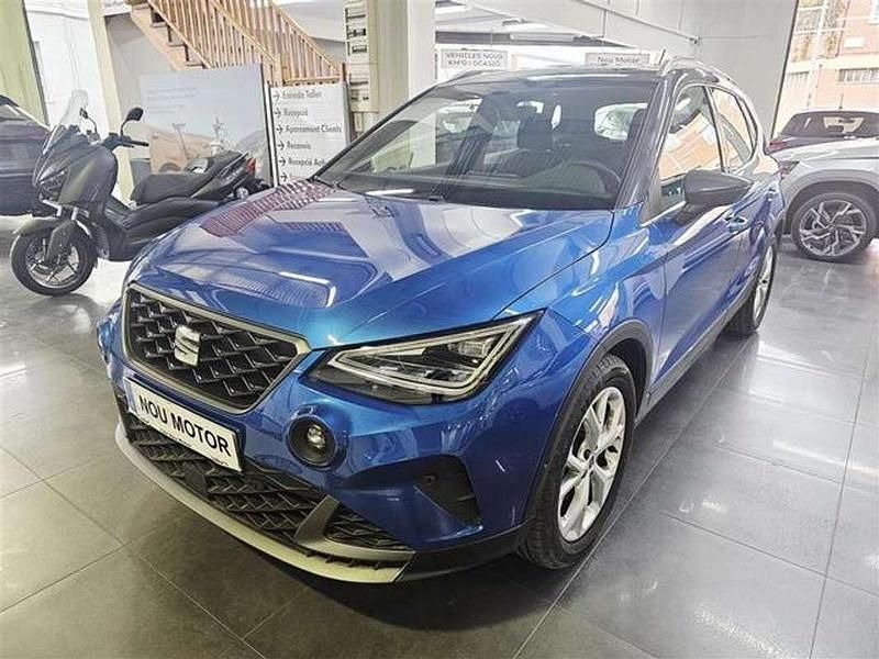 Usado Seat Arona FR 116 CV (85 kW) 2024 Azul SUV