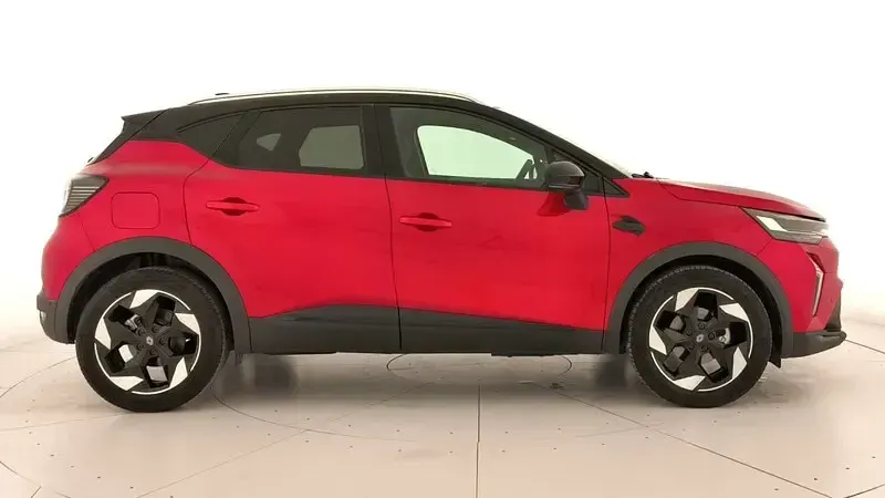 Usado Renault Captur Techno 100 CV (73 kW) 2025 Rojo SUV