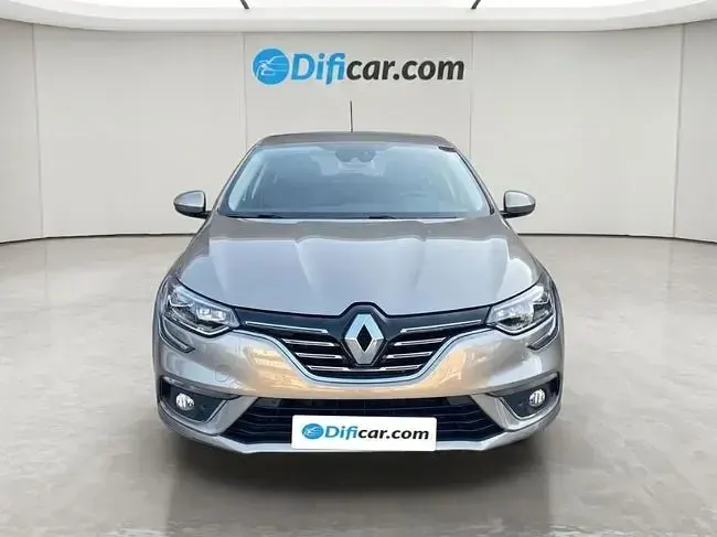 Usado Renault Mégane 131 CV (96 kW) 2018 Beige Berlina