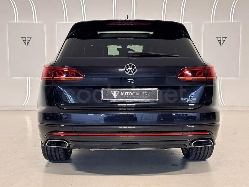 Usado VW Touareg R 462 CV (339 kW) 2021 Negro SUV