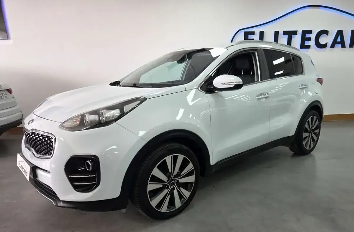 Usado Kia Sportage 116 CV (85 kW) 2017 Blanco SUV