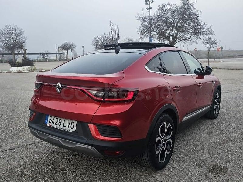 Usado Renault Arkana Zen 145 CV (106 kW) 2022 Rojo SUV