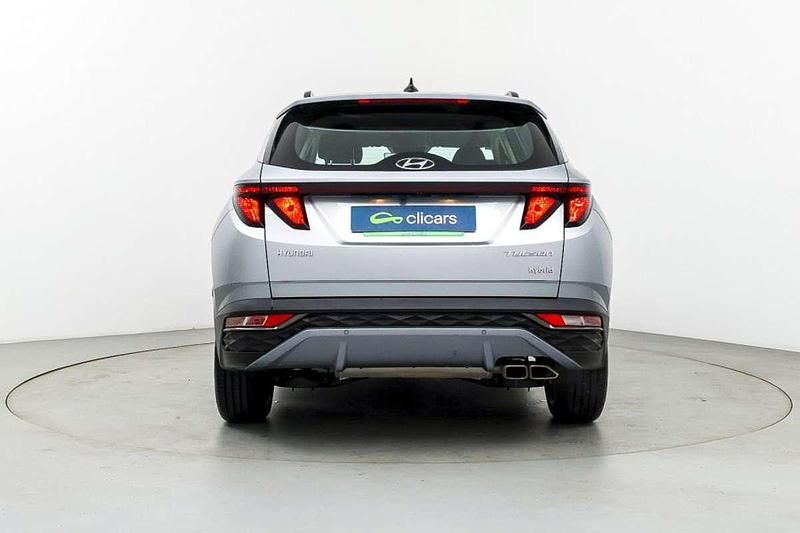 Usado Hyundai Tucson 179 CV (131 kW) 2021 Plateado SUV
