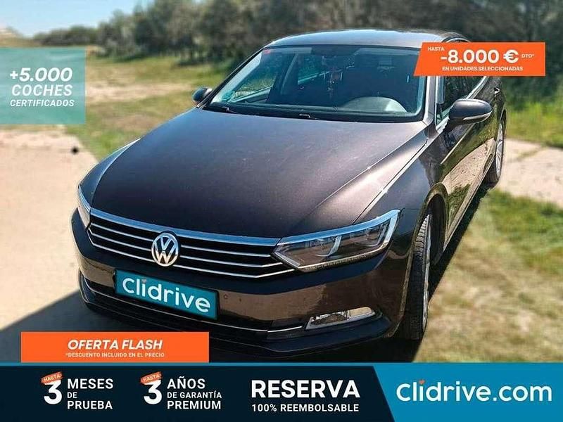 Usado VW Passat Advance 150 CV (110 kW) 2017 Marrón Berlina