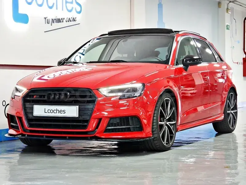 Usado Audi A3 300 CV (220 kW) 2018 Rojo Berlina