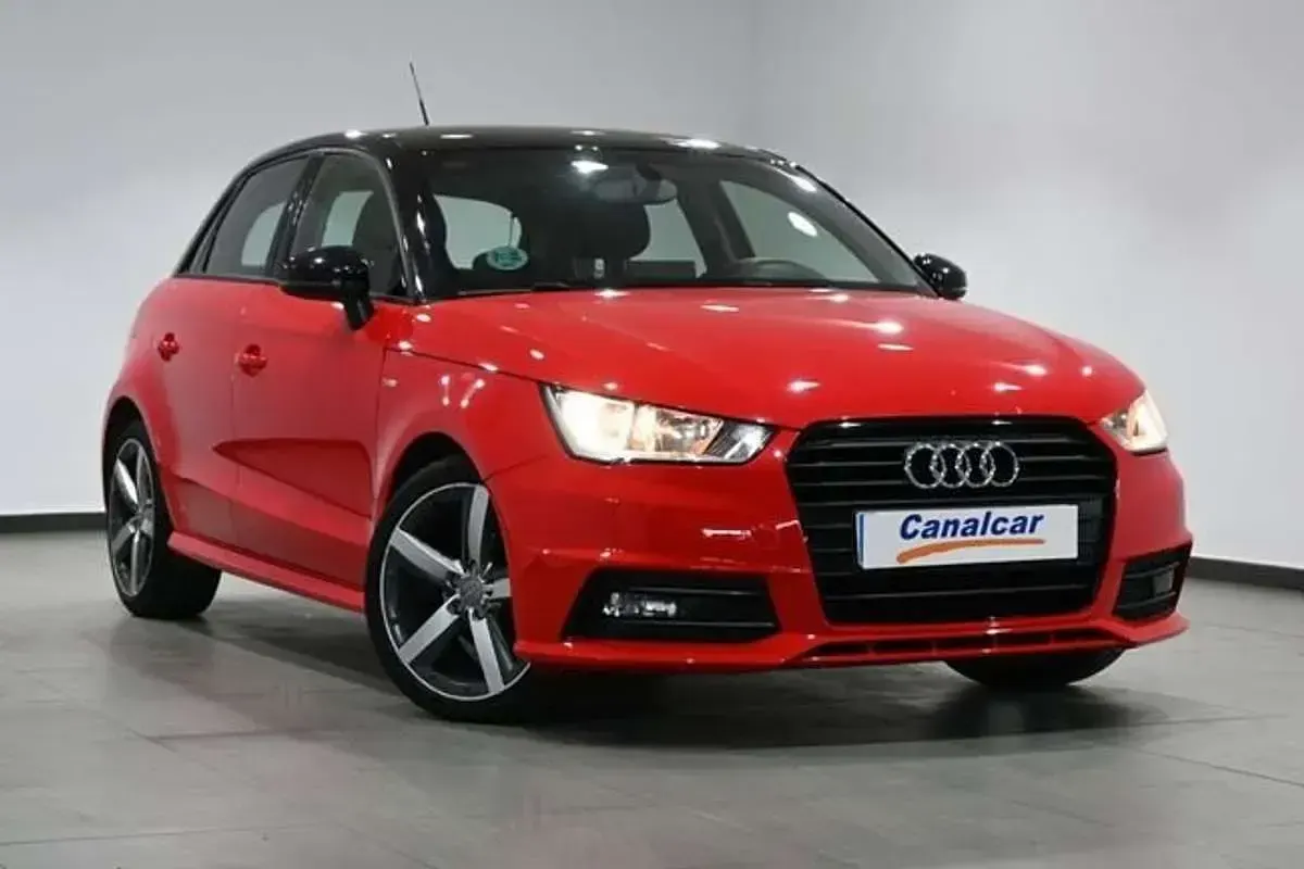 Usado Audi A1 Sportback Design 90 CV (66 kW) 2018 Rojo Utilitario
