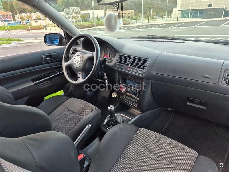 Usado VW Golf IV GTI 125 CV (91 kW) 2000 Negro Berlina