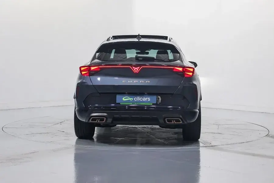 Usado Cupra Formentor 204 CV (150 kW) 2025 Gris / plata SUV