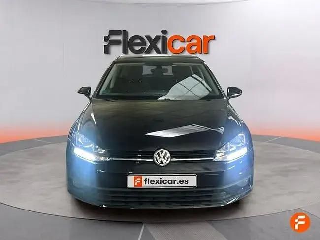 Usado VW Golf VII Advance 115 HP (84 kW) 2019 Preto