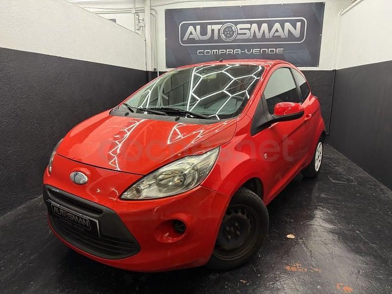 Usado Ford Ka Trend 69 CV (50 kW) 2010 Rojo Utilitario