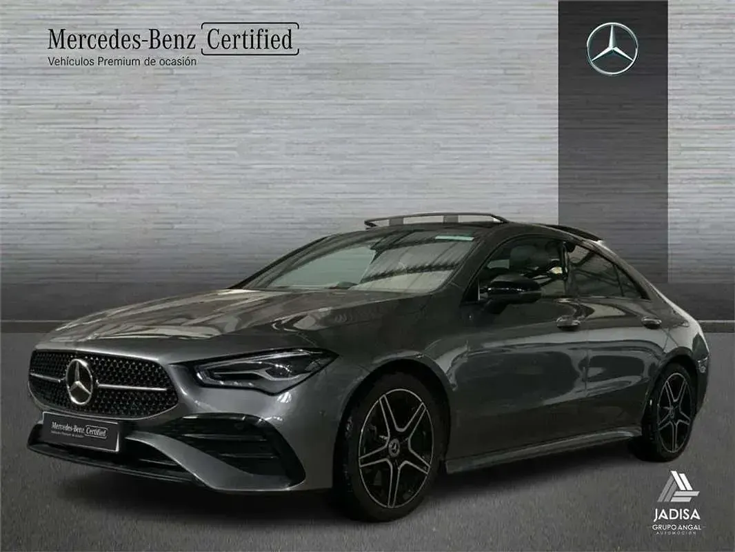 Usado Mercedes CLA200 163 CV (119 kW) 2025 Berlina
