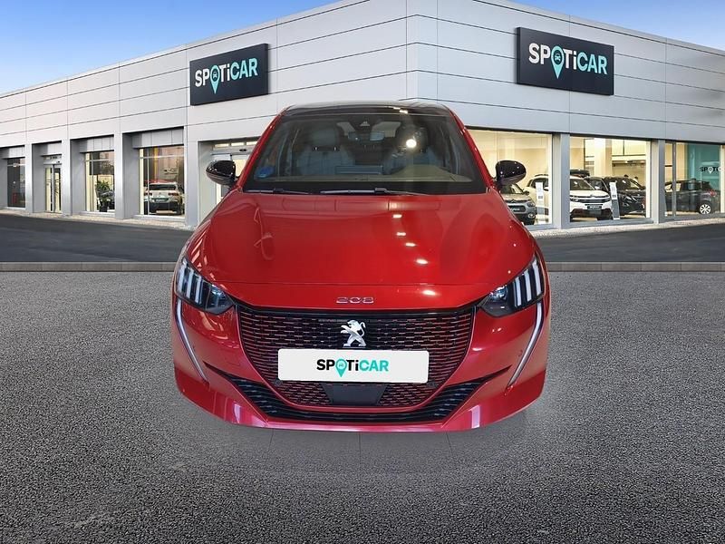 Usado Peugeot e-208 GT 100 kW (136 CV) 2023 Rojo Utilitario