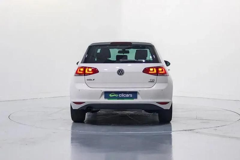 Usado VW Golf VII Edition 110 HP (80 kW) 2015 Branco Sedan