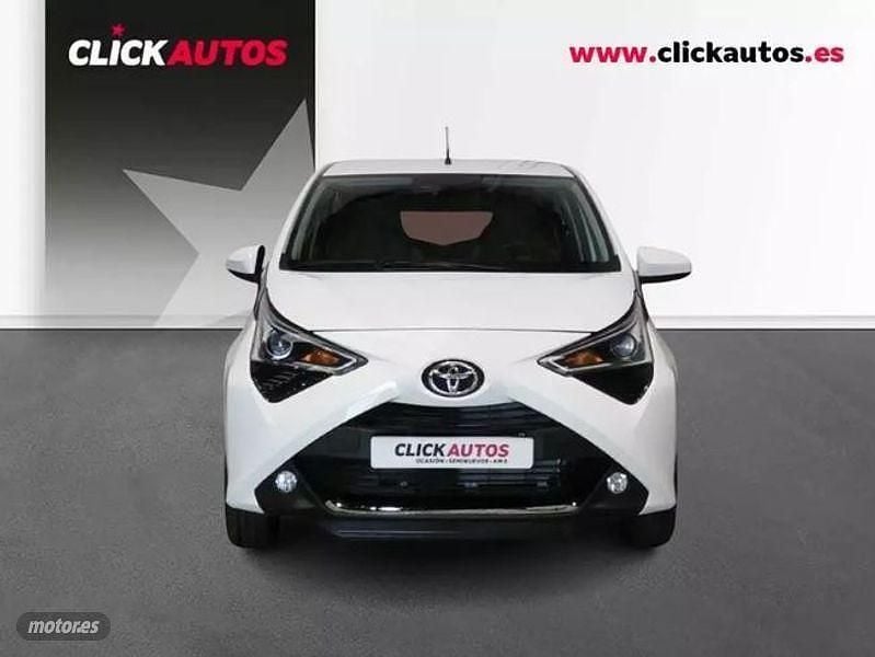 Usado Toyota Aygo X-play 72 CV (52 kW) 2022 Blanco Utilitario