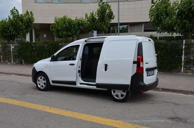 Blanco Usado 2020 Dacia Dokker Ambiance Van | 8500 € (Precio justo) - Imagen 1/4