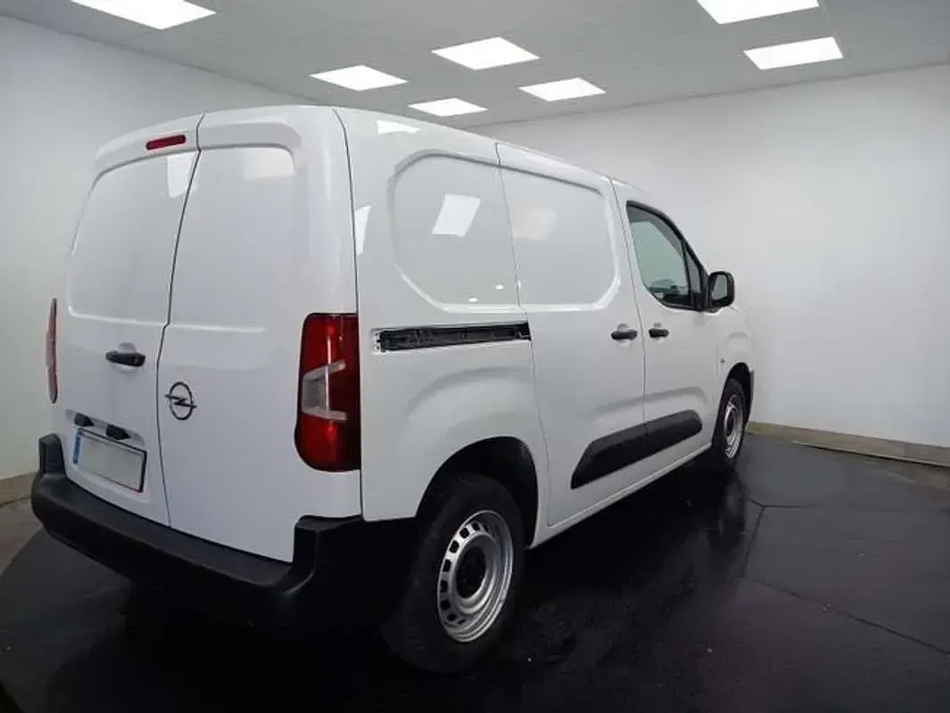 Usado Opel Combo 102 CV (75 kW) 2021 Blanco Monovolumen