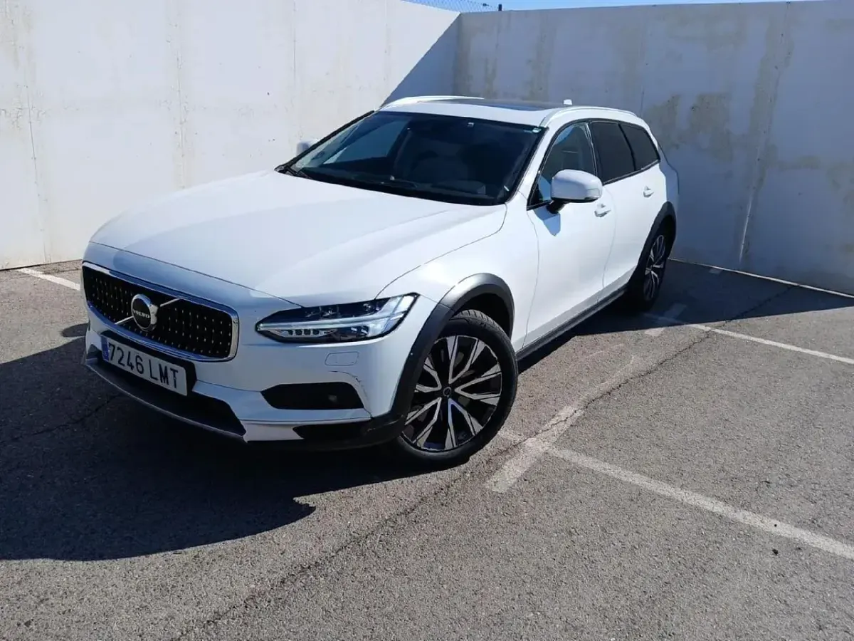 Usado Volvo V90 235 CV (172 kW) 2021 Blanco Familiar