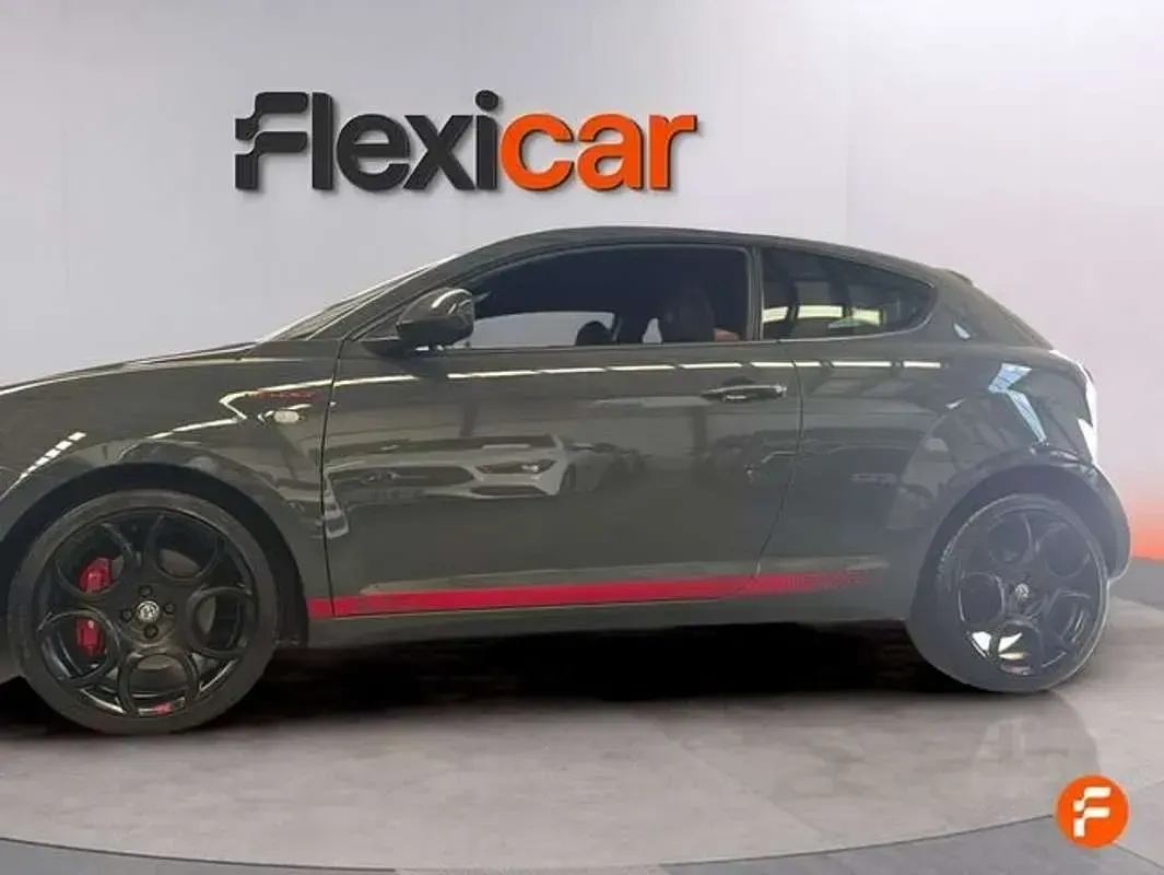 Usado Alfa Romeo MiTo Veloce 170 CV (125 kW) 2018 Gris Utilitario