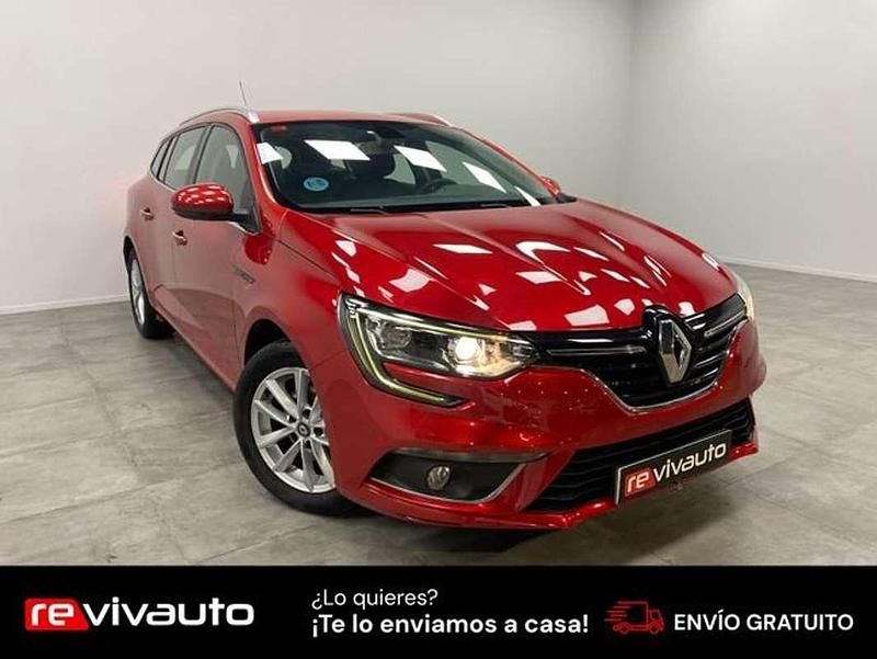 Usado Renault Mégane GrandTour Business 116 CV (85 kW) 2019 Rojo Familiar