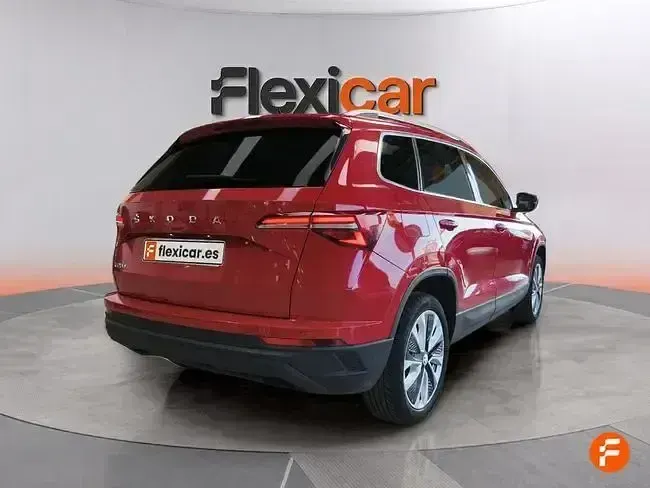 Usado Skoda Karoq Selection 150 CV (110 kW) 2024 Rojo SUV