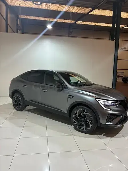 Nuevo Renault Arkana Esprit Alpine 145 CV (106 kW) 2026 Gris / plata SUV