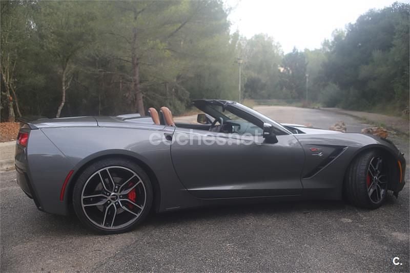Usado Chevrolet Corvette Stingray 450 CV (330 kW) 2014 Gris / plata Descapotable